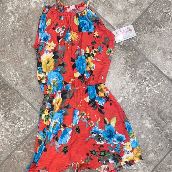 Pink Lily floral romper. Size small. Brand new NWT - Picture 5 of 8
